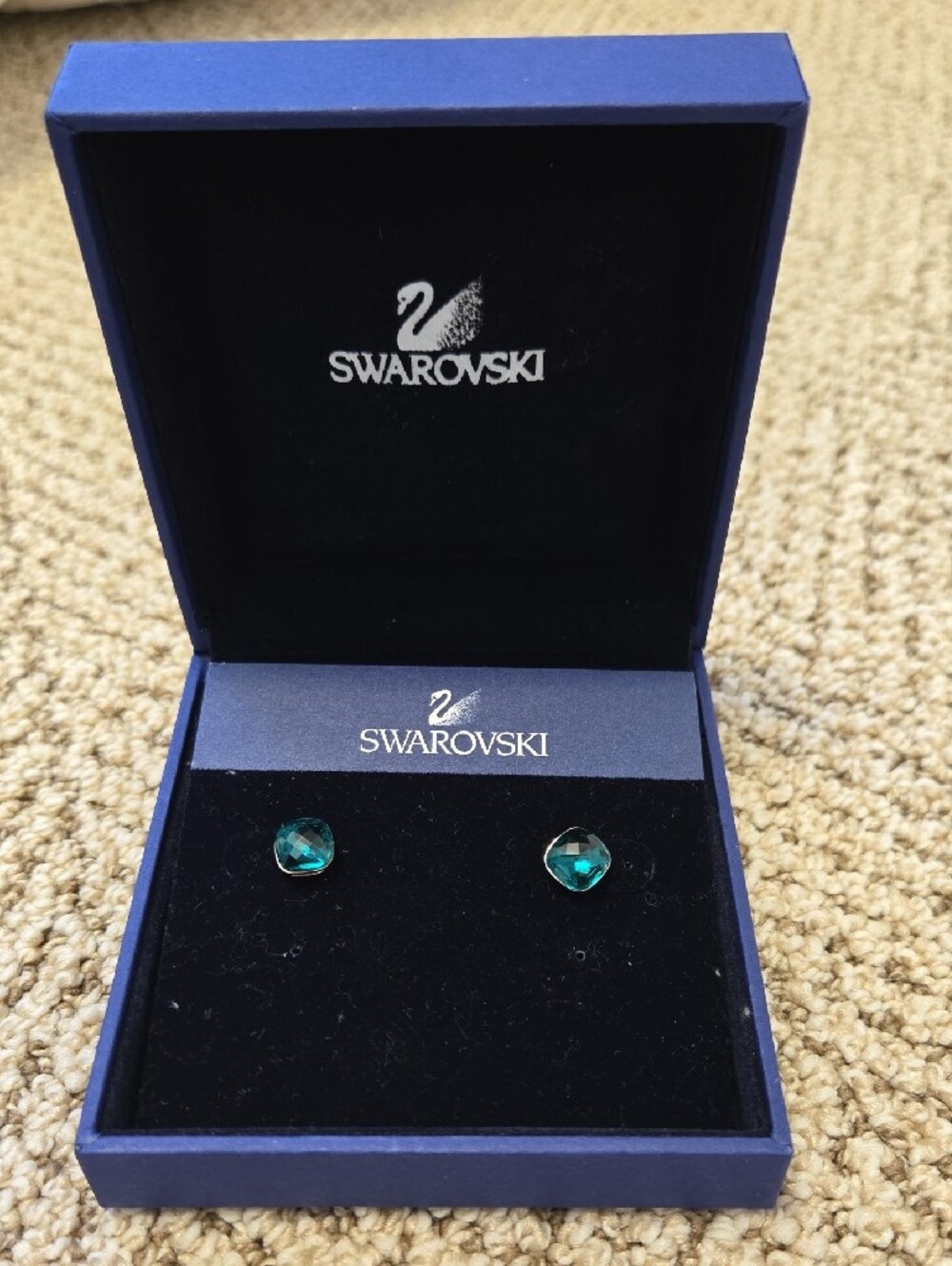 NIB Swarovski Emerald Green Cushion-Cut Crystal Stud Earrings
